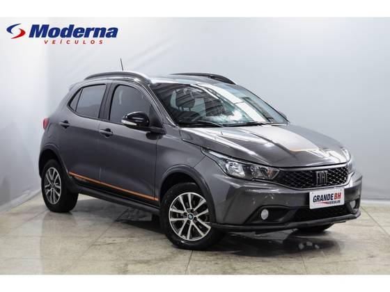 FIAT ARGO 1.3 FIREFLY FLEX TREKKING CVT FIAT ARGO 1.3 FIREFLY FLEX TREKKING CVT